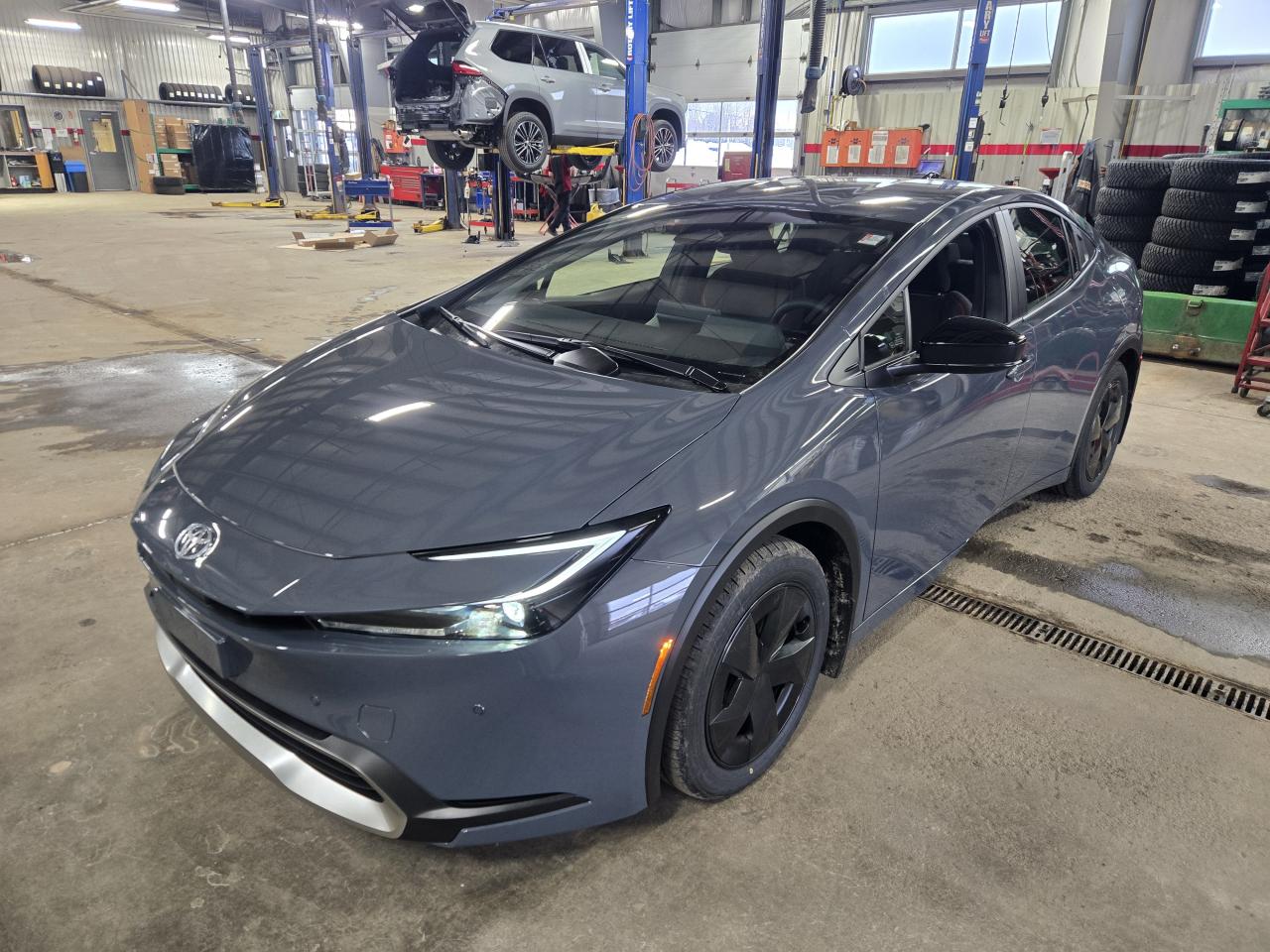 2026 Toyota Prius Plug-In Hybrid PRIUS PLUG-IN HYBRID SE Photo0