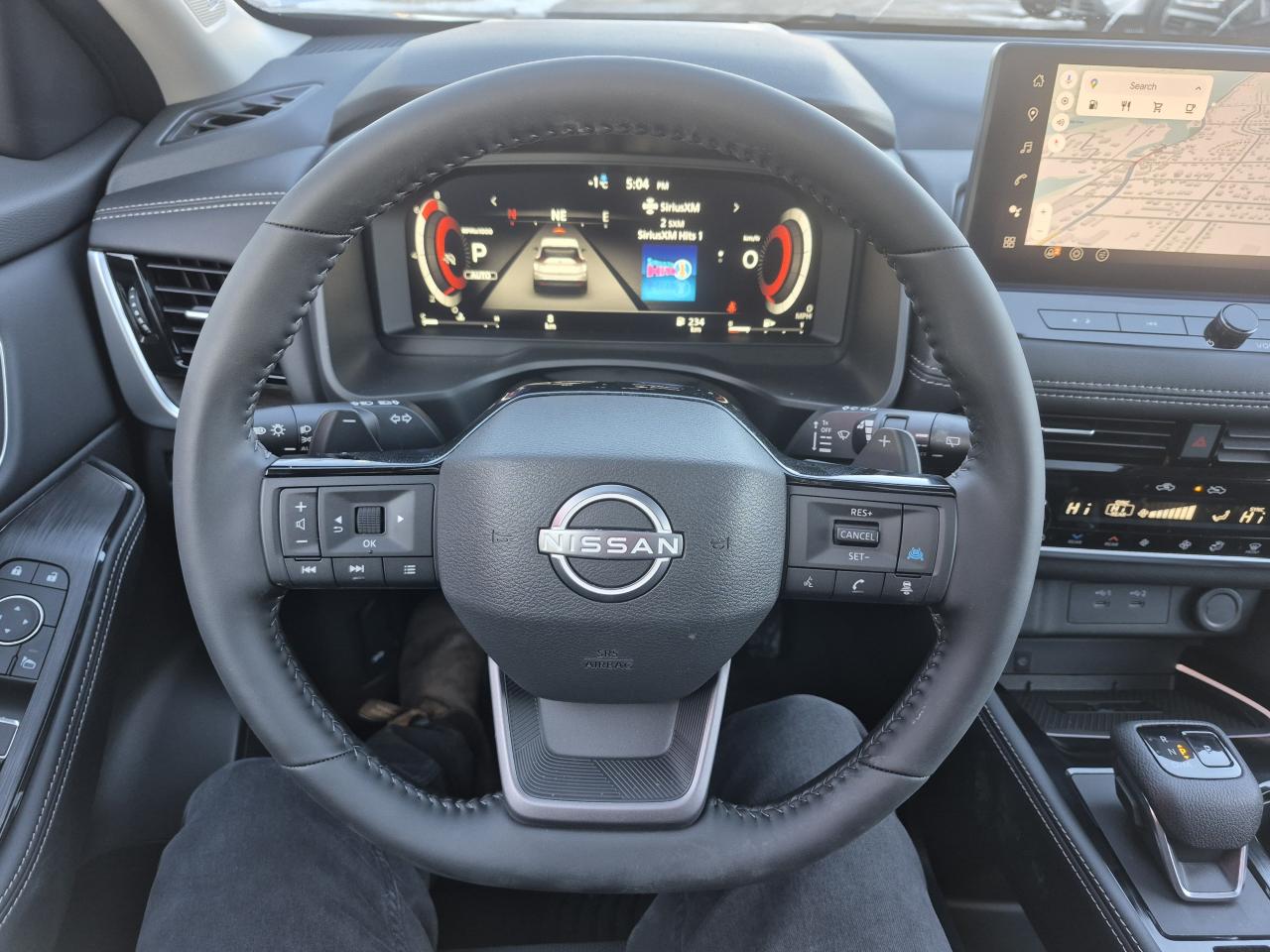 2026 Nissan Rogue Platinum Photo7