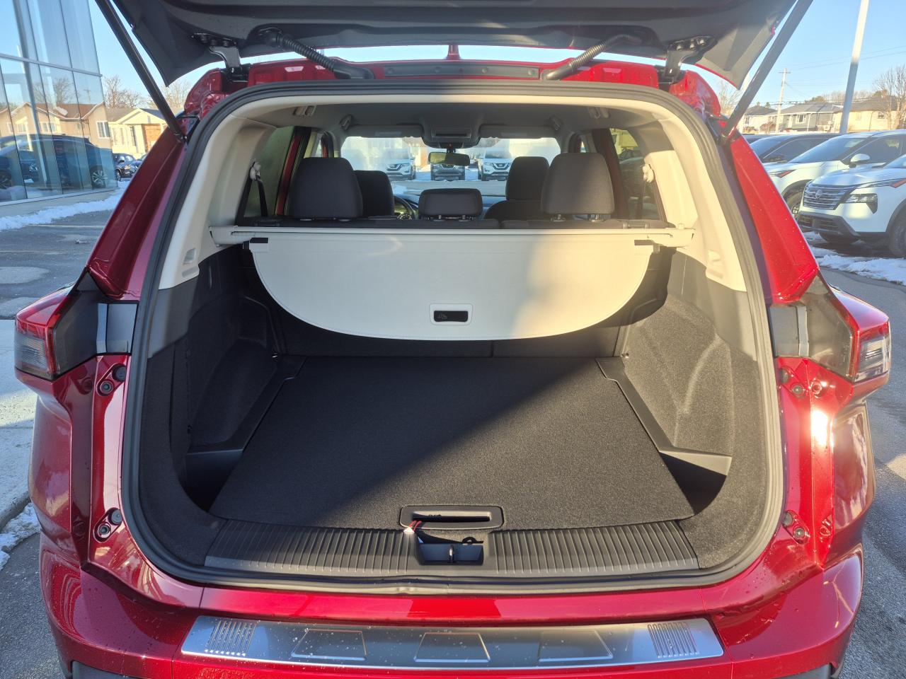 2026 Nissan Rogue S Photo12