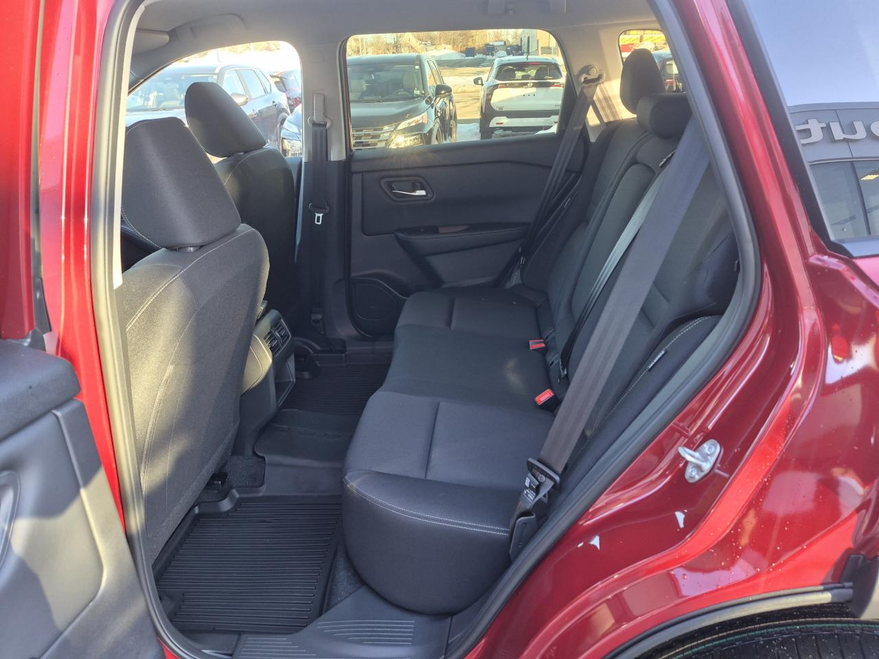 2026 Nissan Rogue S Photo10