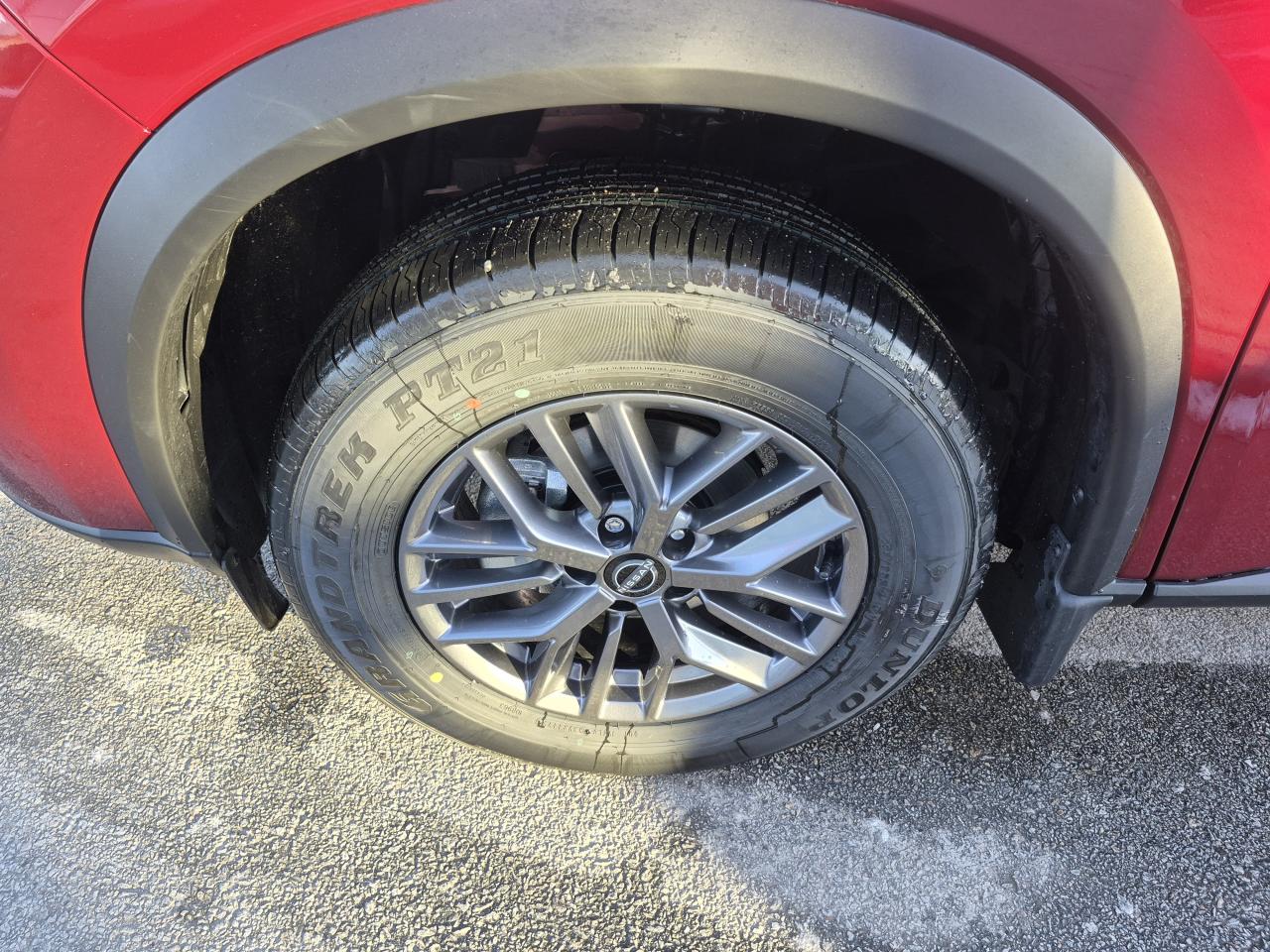 2026 Nissan Rogue S Photo27