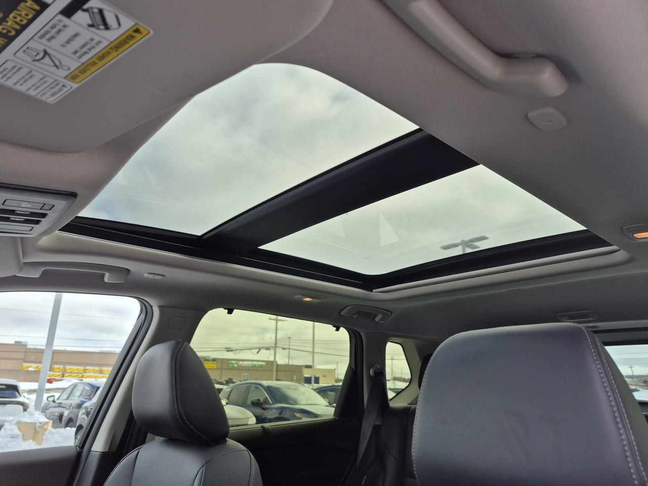 2023 Nissan ROGUE PLATINUM AWD HEADS UP DISPLAY, MEMORY SEATS Photo