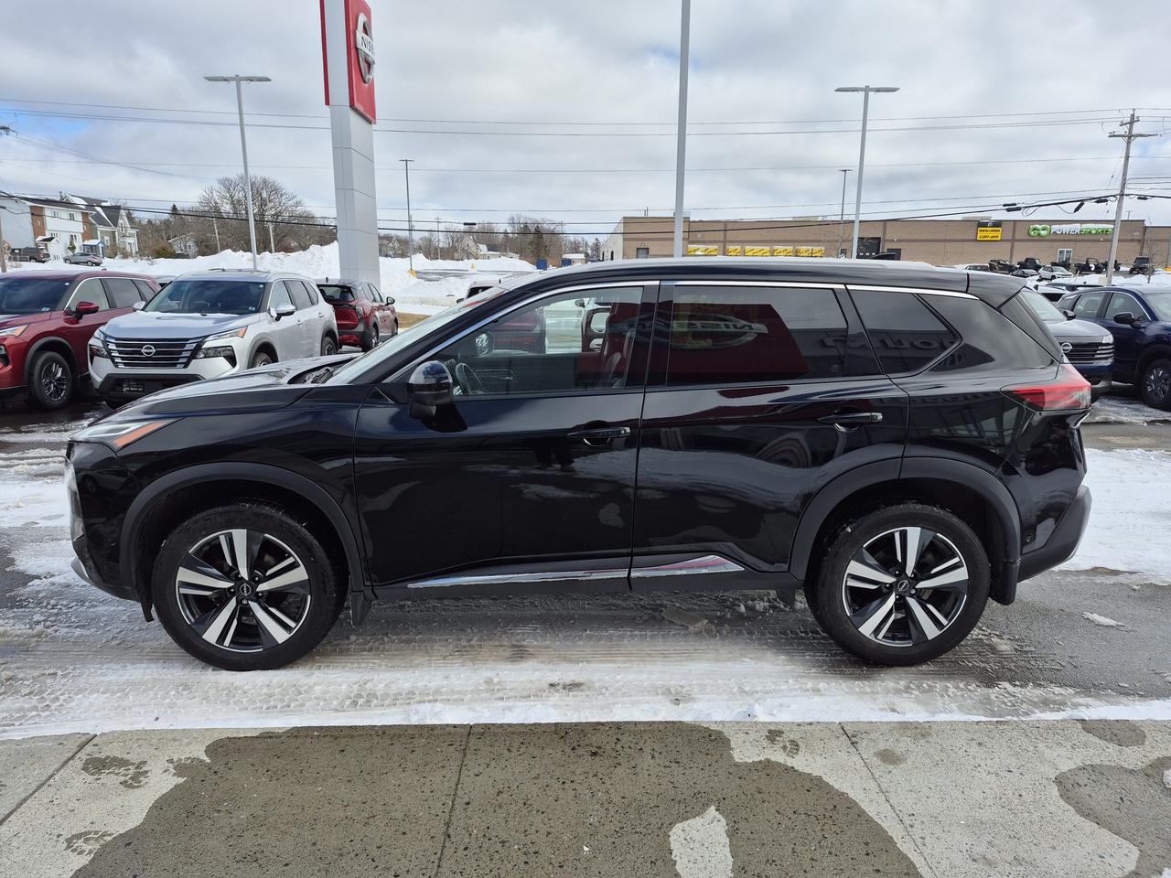 2023 Nissan ROGUE PLATINUM AWD HEADS UP DISPLAY, MEMORY SEATS Photo