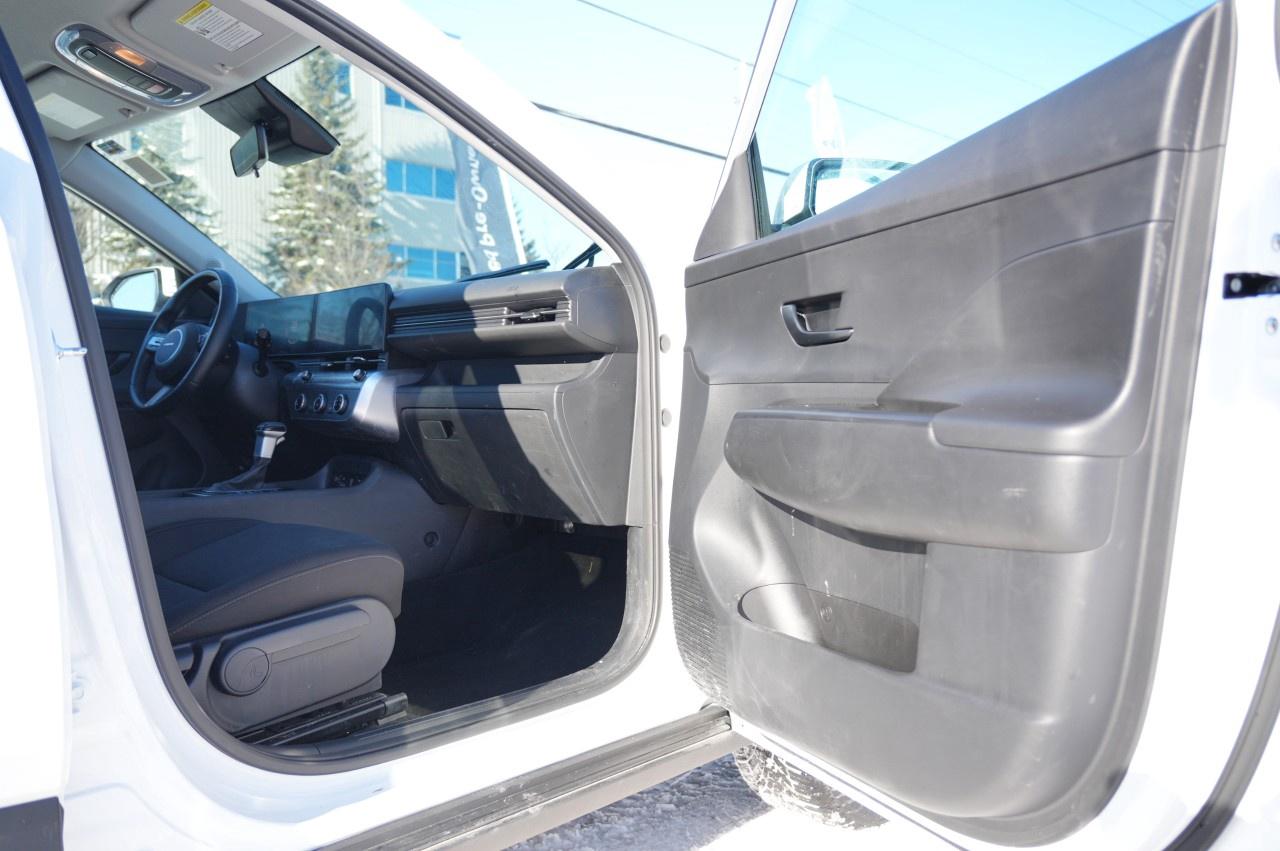 2024 Hyundai KONA 2.0L Preferred AWD Photo