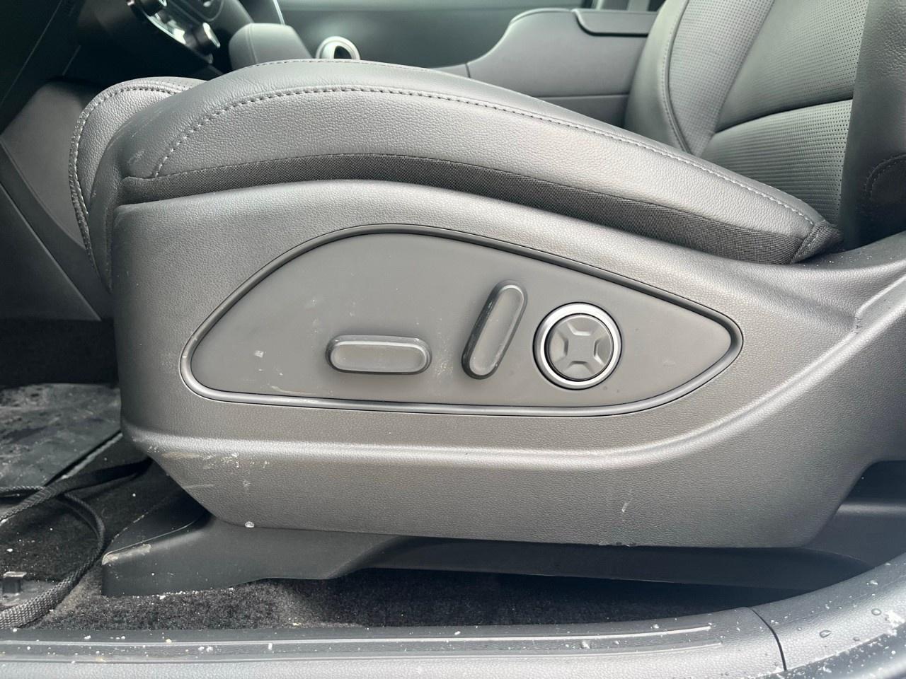 2026 Hyundai Palisade Hybrid Luxury 7-Passenger AWD Photo