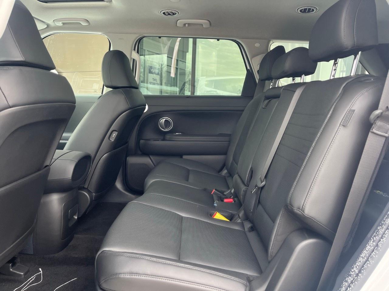 2026 Hyundai Palisade Hybrid Luxury 7-Passenger AWD Photo