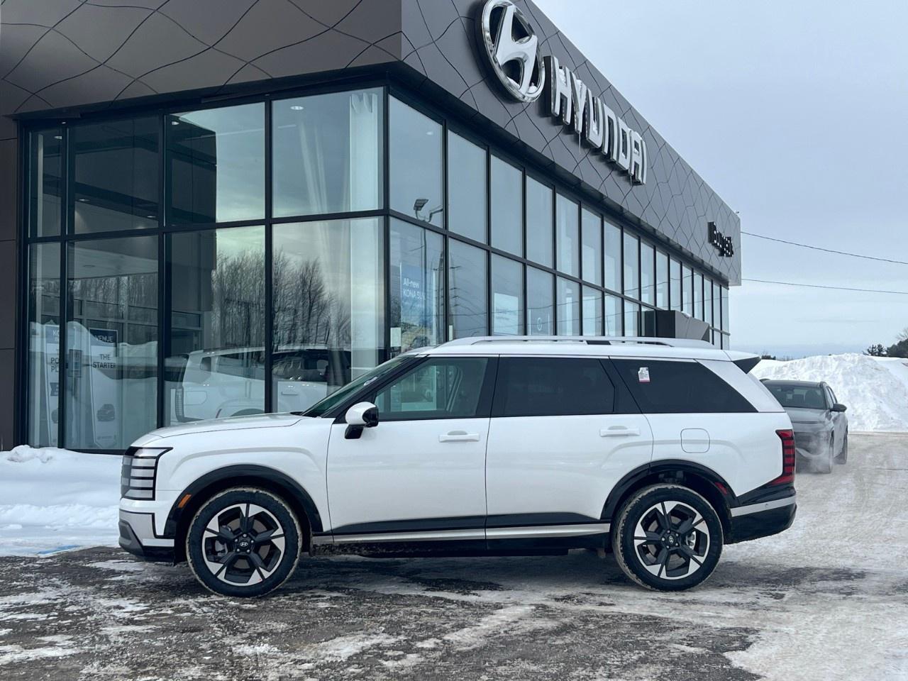 2026 Hyundai Palisade Hybrid Luxury 8-Passenger AWD Photo