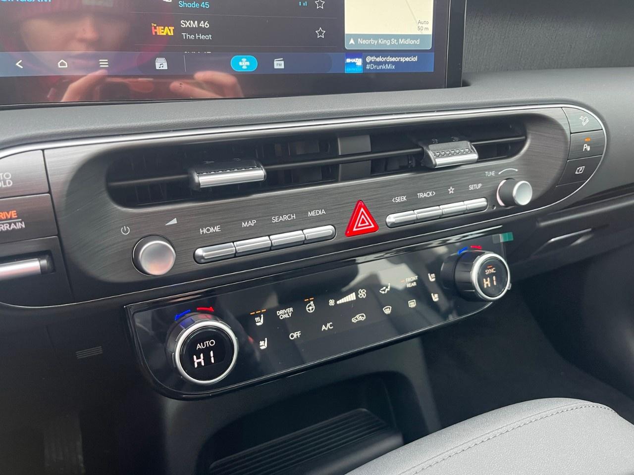 2026 Hyundai Palisade Hybrid Luxury 8-Passenger AWD Photo