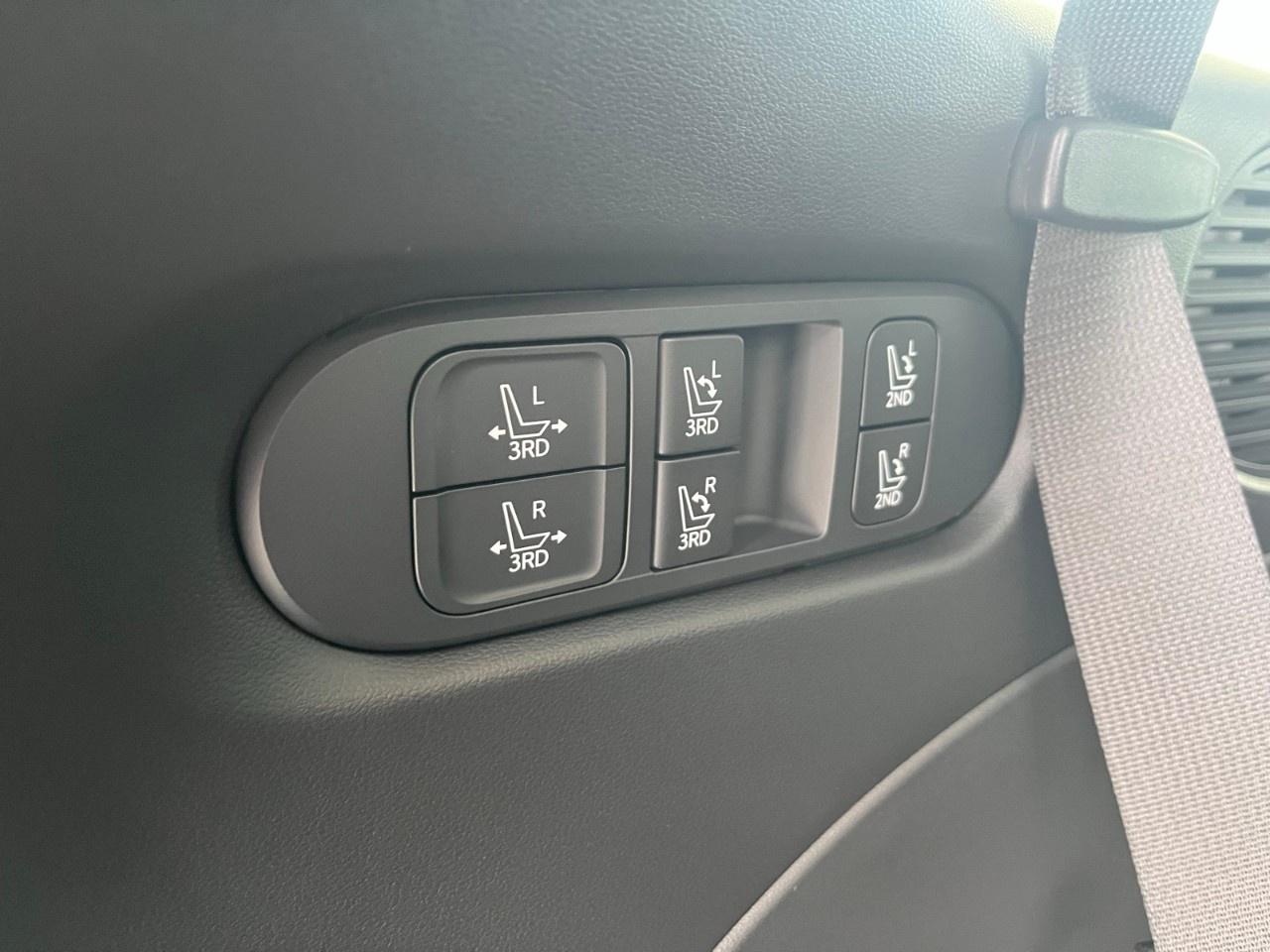 2026 Hyundai Palisade Hybrid Luxury 8-Passenger AWD Photo