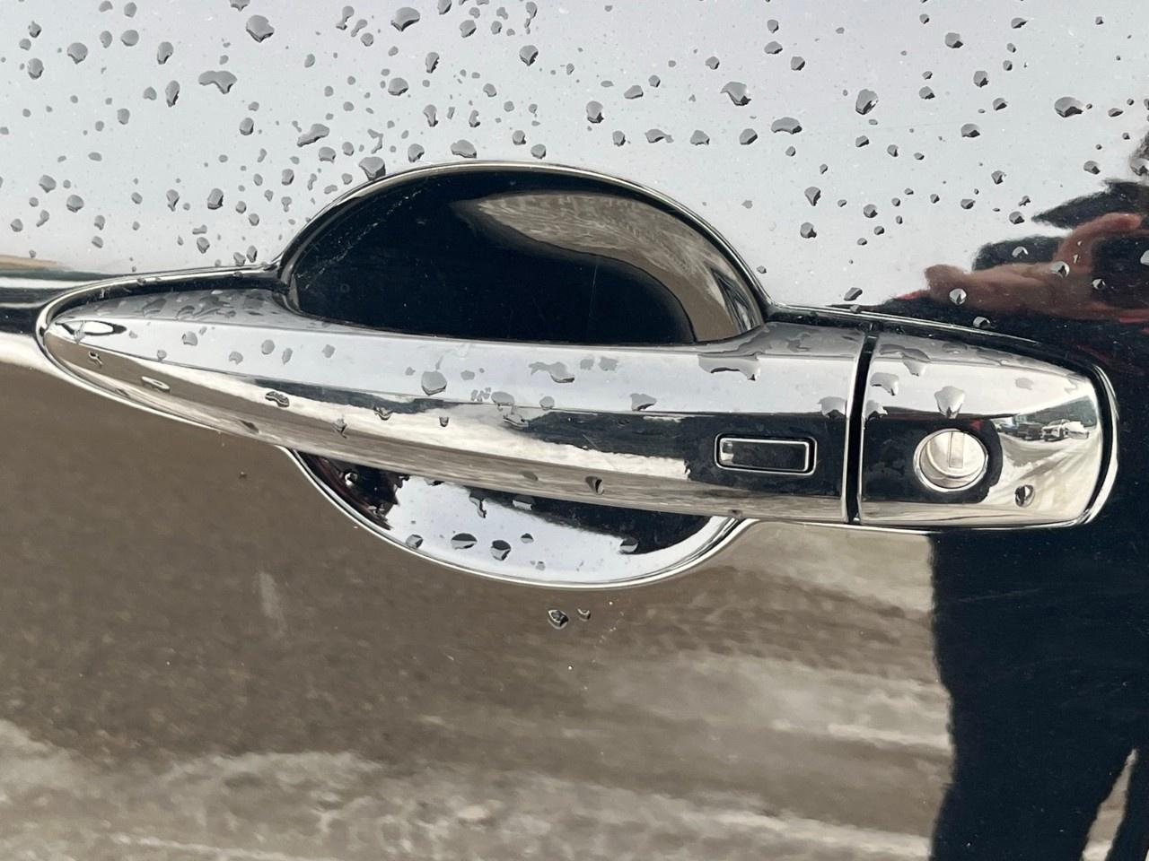 2023 Nissan Rogue Midnight Edition Photo