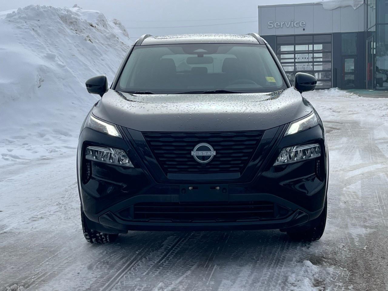 2023 Nissan Rogue Midnight Edition Photo