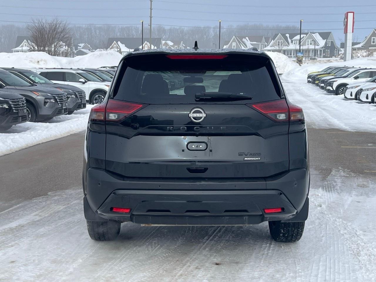 2023 Nissan Rogue Midnight Edition Photo