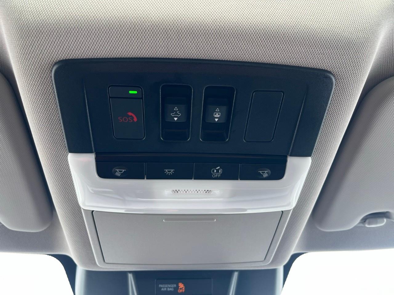 2023 Nissan Rogue Midnight Edition Photo