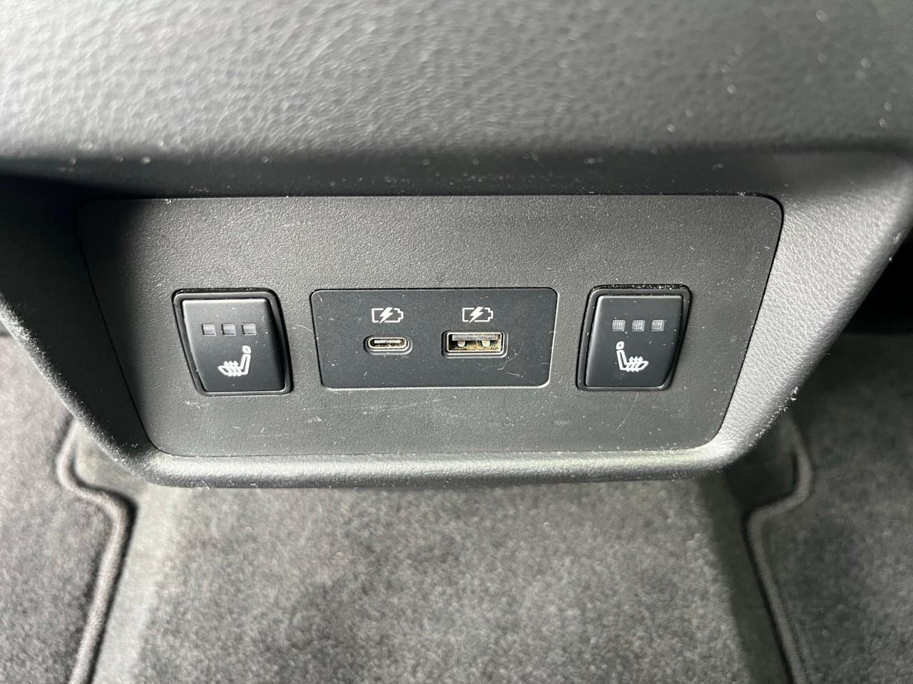 2023 Nissan Rogue Midnight Edition Photo