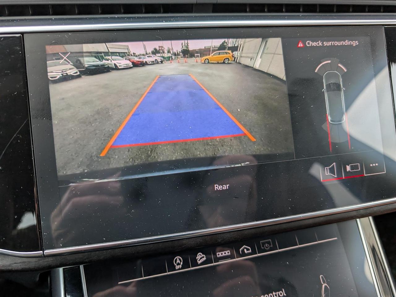 2022 Audi Q7 55 QTRO - 7 PASS - NAVI - PANO ROOF - TECH FEATS Photo