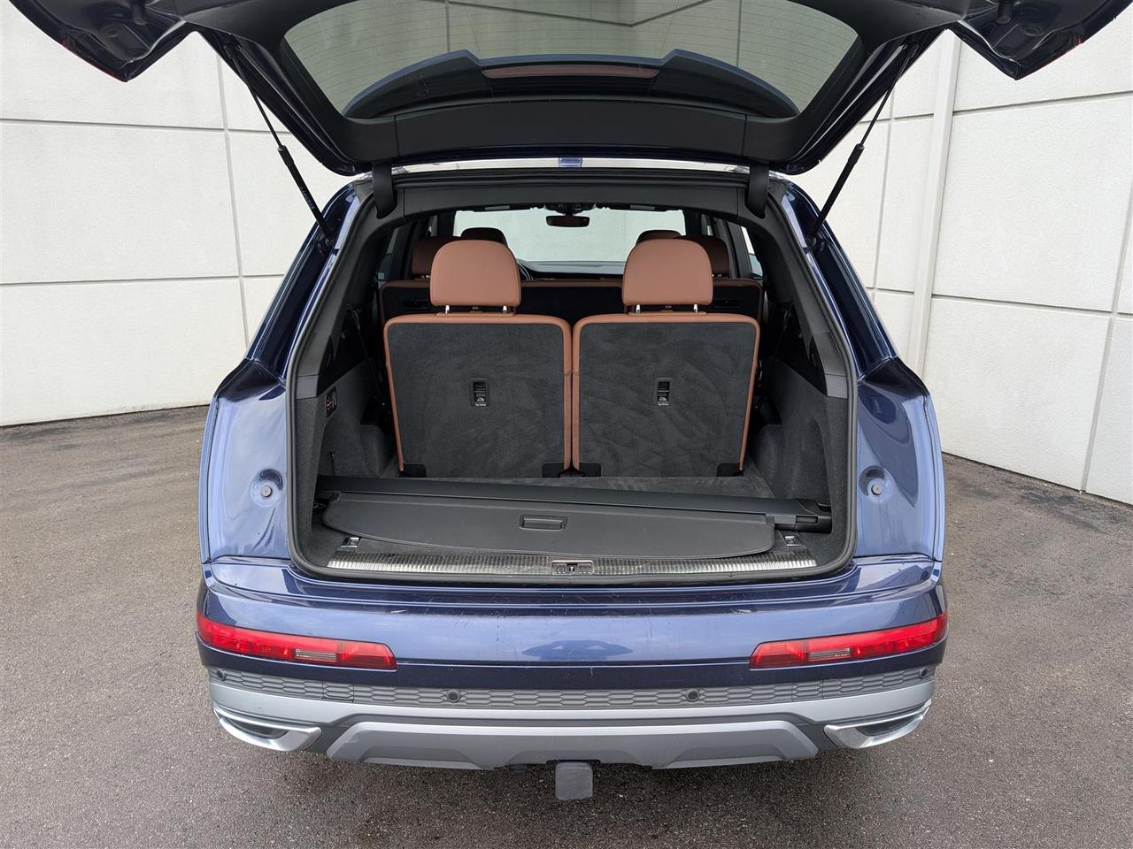 2022 Audi Q7 55 QTRO - 7 PASS - NAVI - PANO ROOF - TECH FEATS Photo