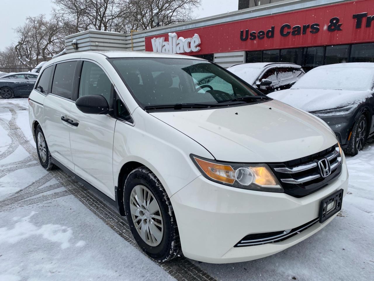 2017 Honda Odyssey LX | 7 Passenger Photo