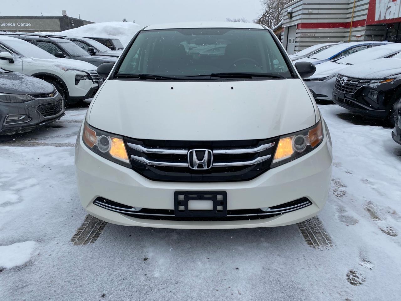 2017 Honda Odyssey LX | 7 Passenger Photo