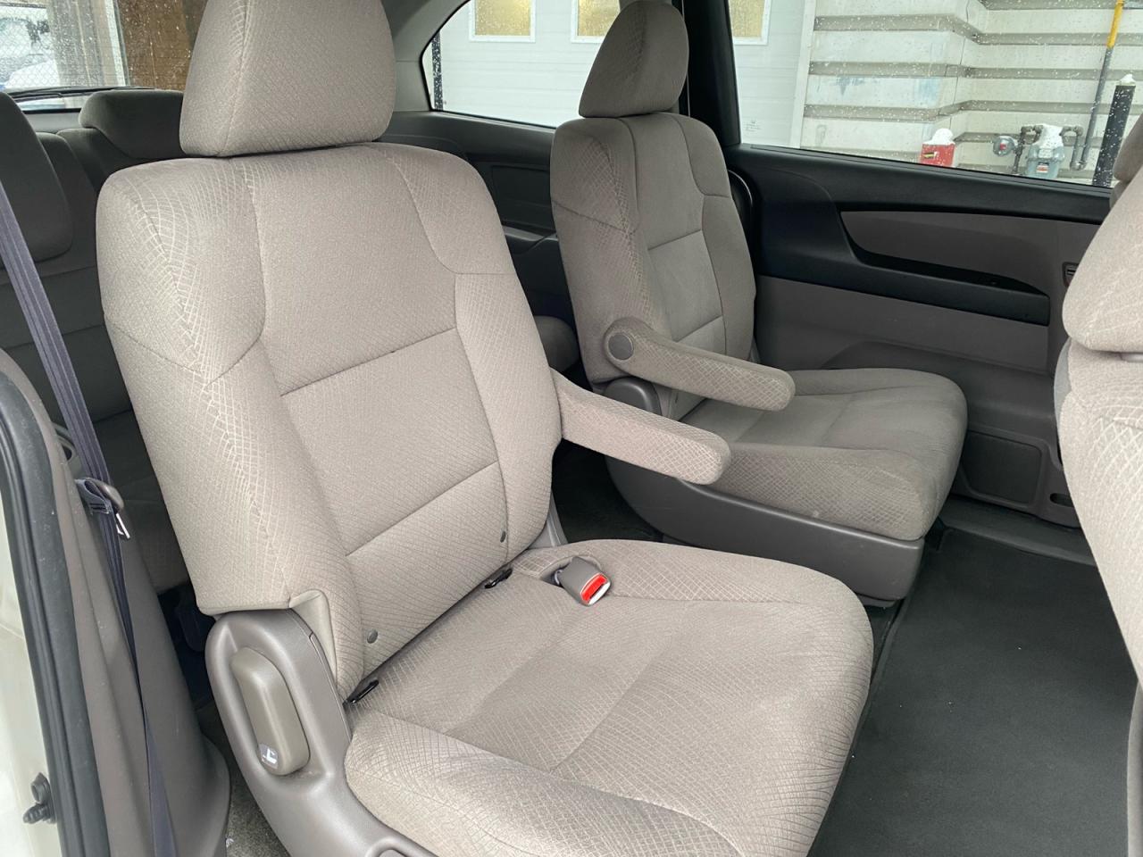 2017 Honda Odyssey LX | 7 Passenger Photo