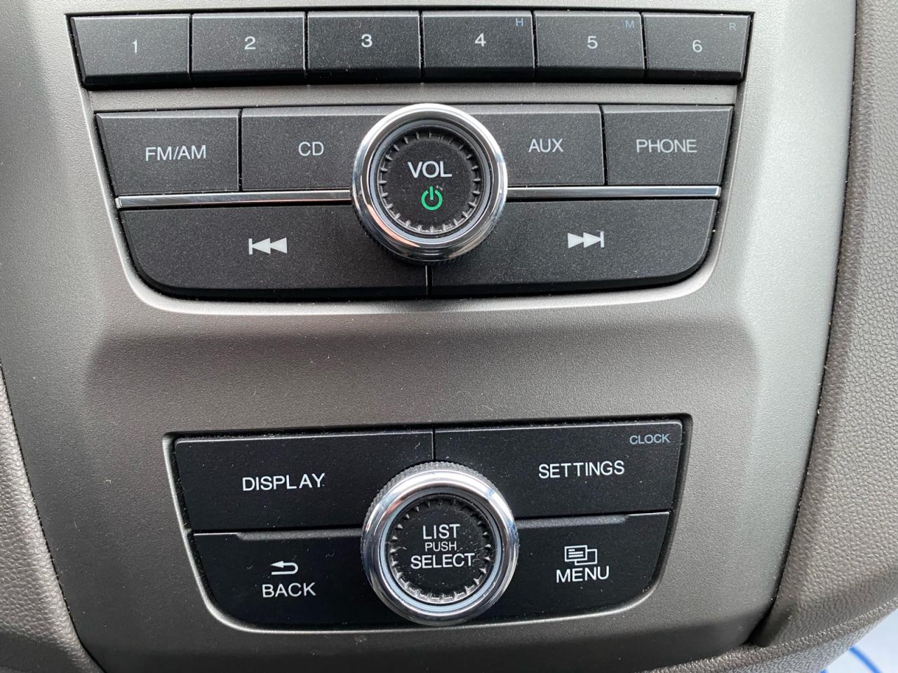 2017 Honda Odyssey LX | 7 Passenger Photo