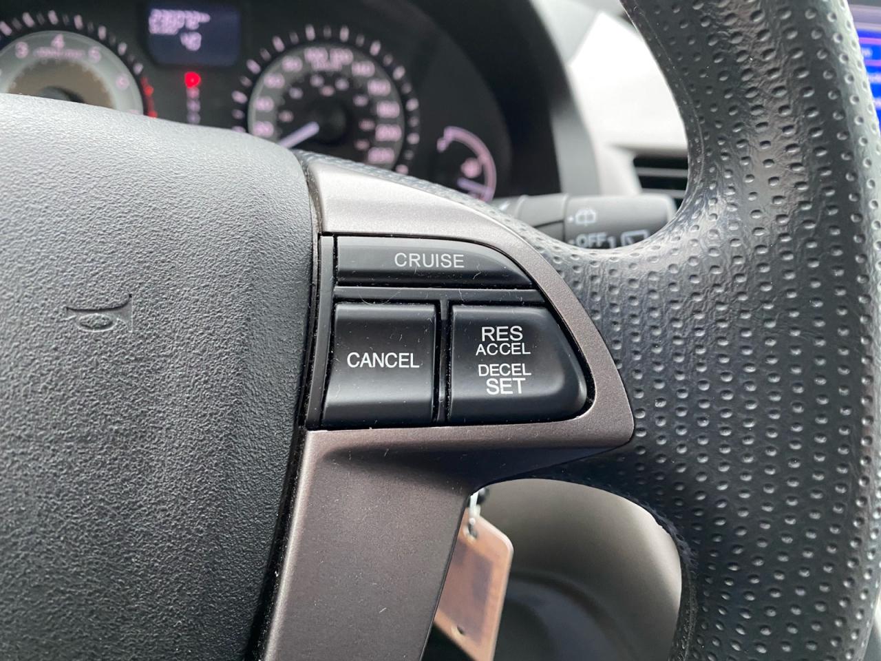 2017 Honda Odyssey LX | 7 Passenger Photo