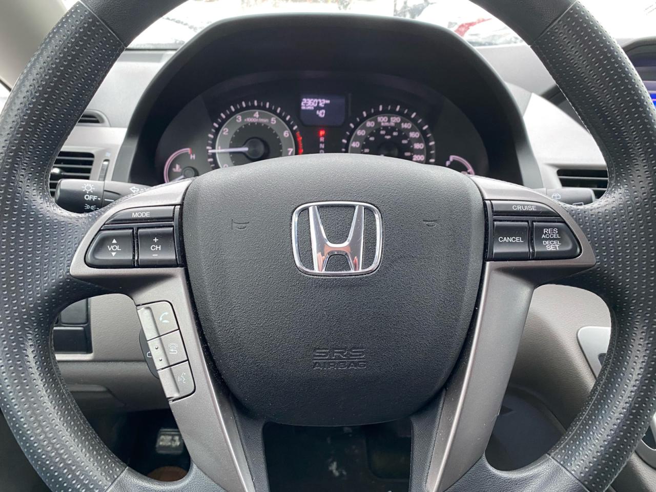 2017 Honda Odyssey LX | 7 Passenger Photo