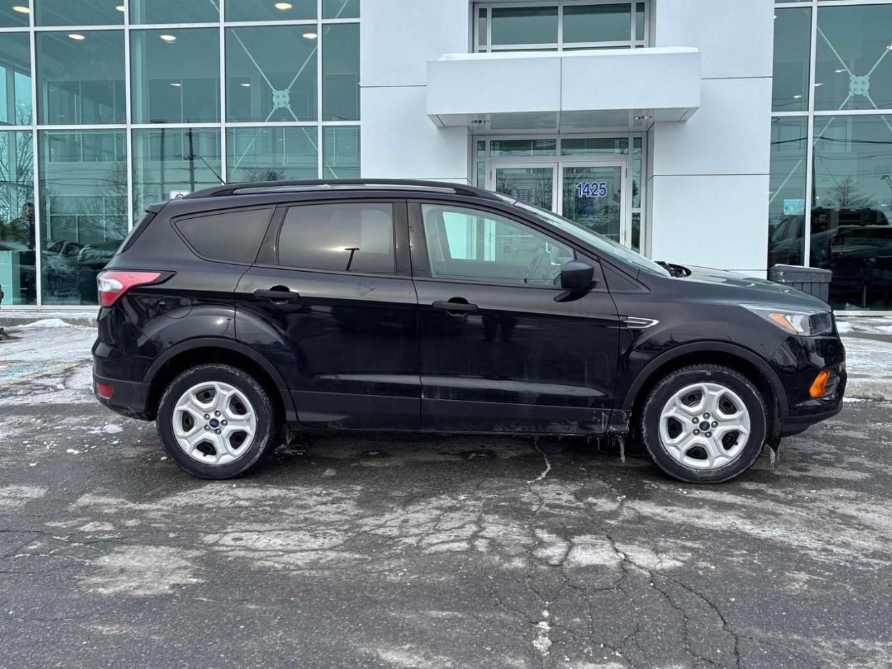 2018 Ford Escape S Photo