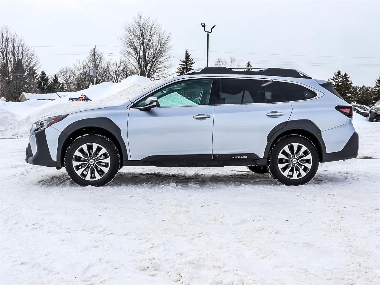 2025 Subaru Outback Premier XT Photo