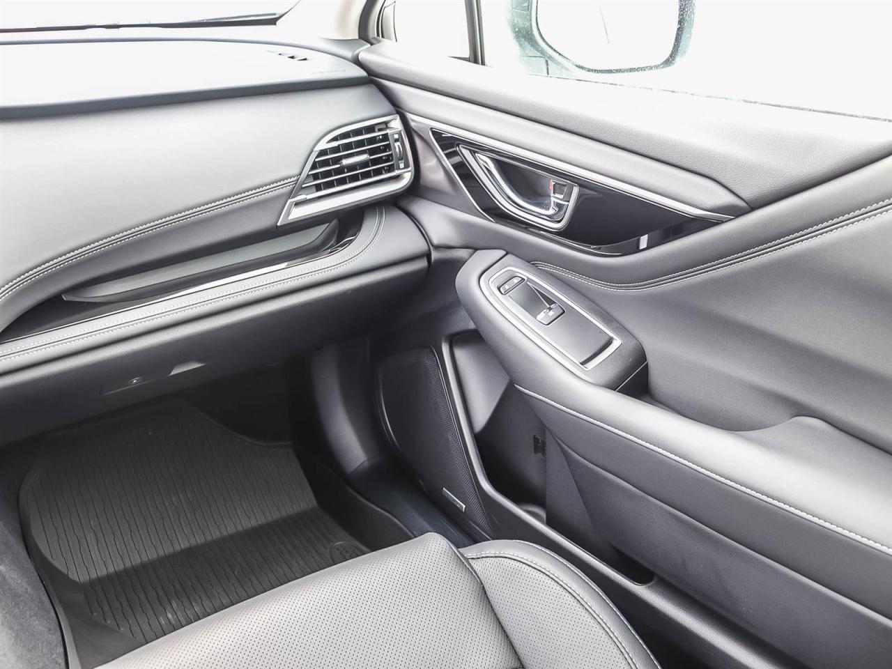 2025 Subaru Outback Premier XT Photo