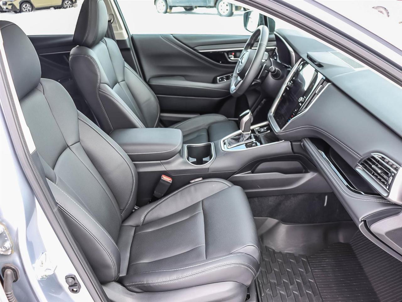 2025 Subaru Outback Premier XT Photo