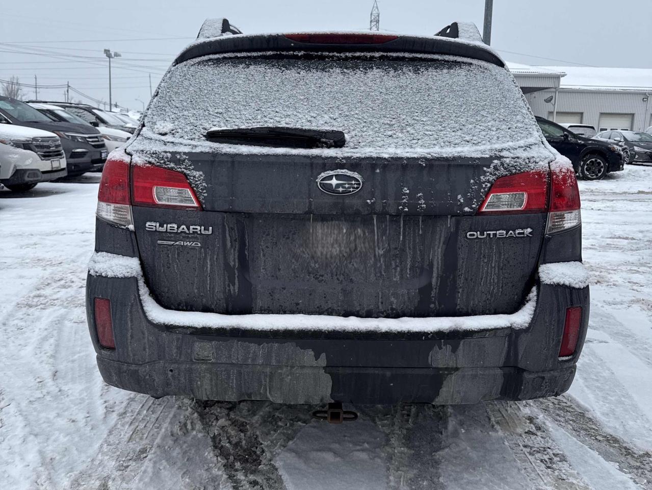 2013 Subaru Outback Premium Photo2