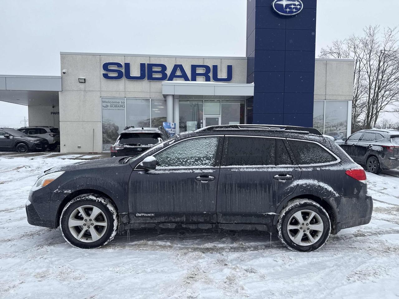 2013 Subaru Outback Premium Photo