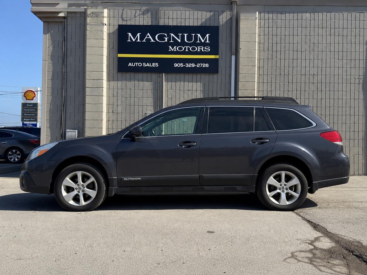 2013 Subaru Outback Premium - NO ACCIDENTS - ONE OWNER Photo