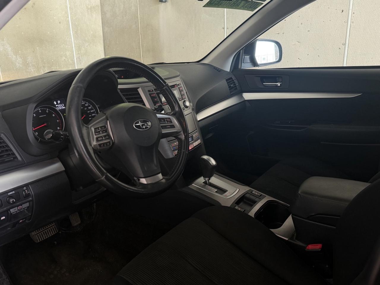 2013 Subaru Outback Premium - NO ACCIDENTS - ONE OWNER Photo