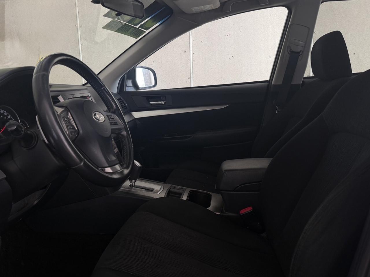 2013 Subaru Outback Premium - NO ACCIDENTS - ONE OWNER Photo