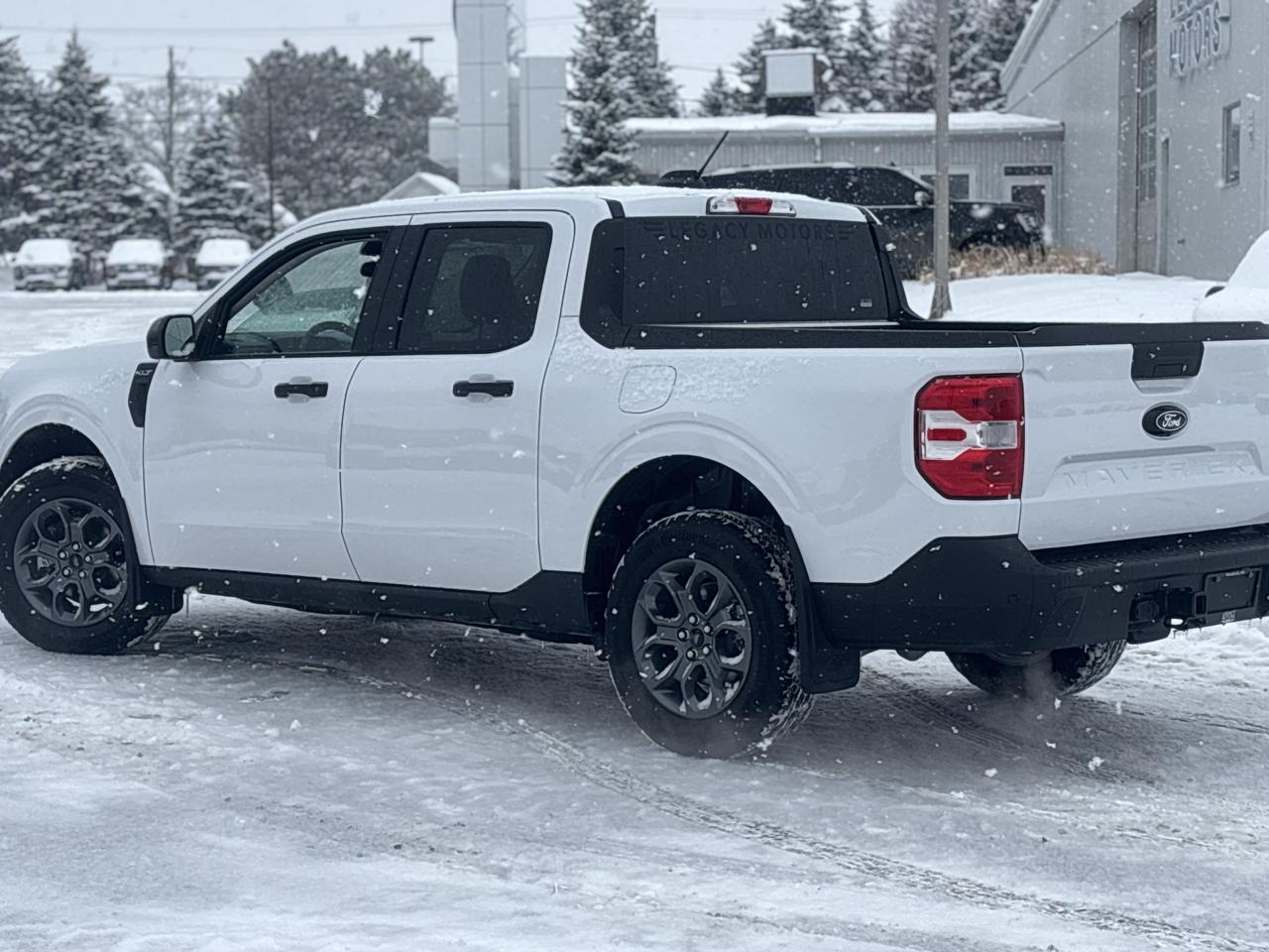 2026 Ford Maverick XLT Photo2
