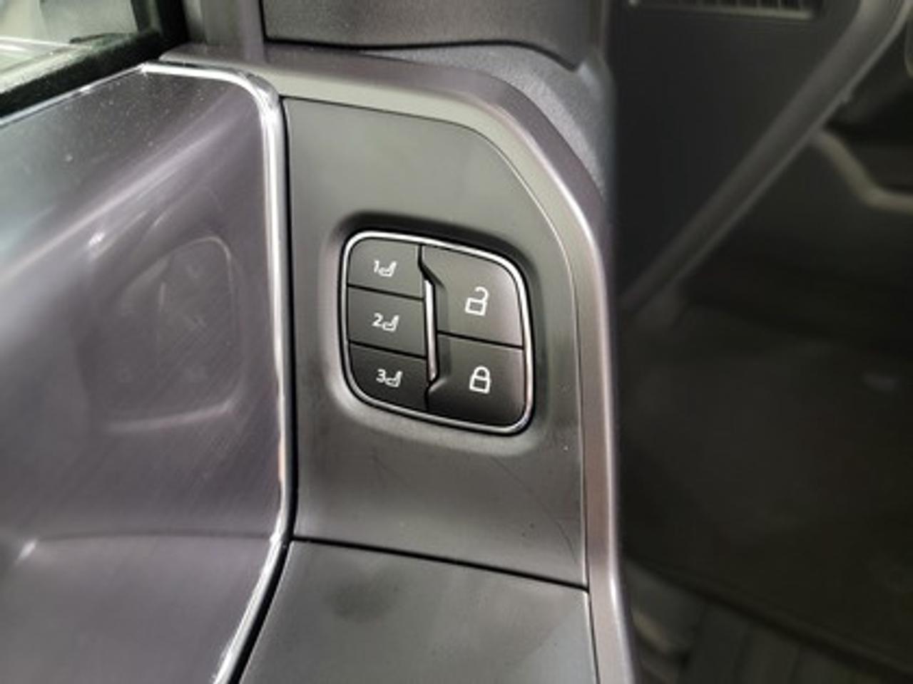13569239