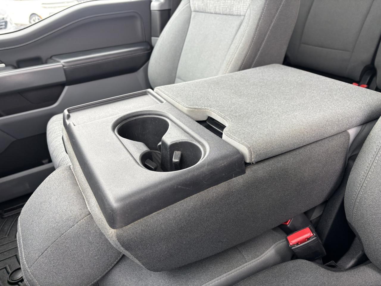 2021 Ford F-150 XLT *3.3 L NON-TURBO*4x4*NO ACCIDENTS* Photo