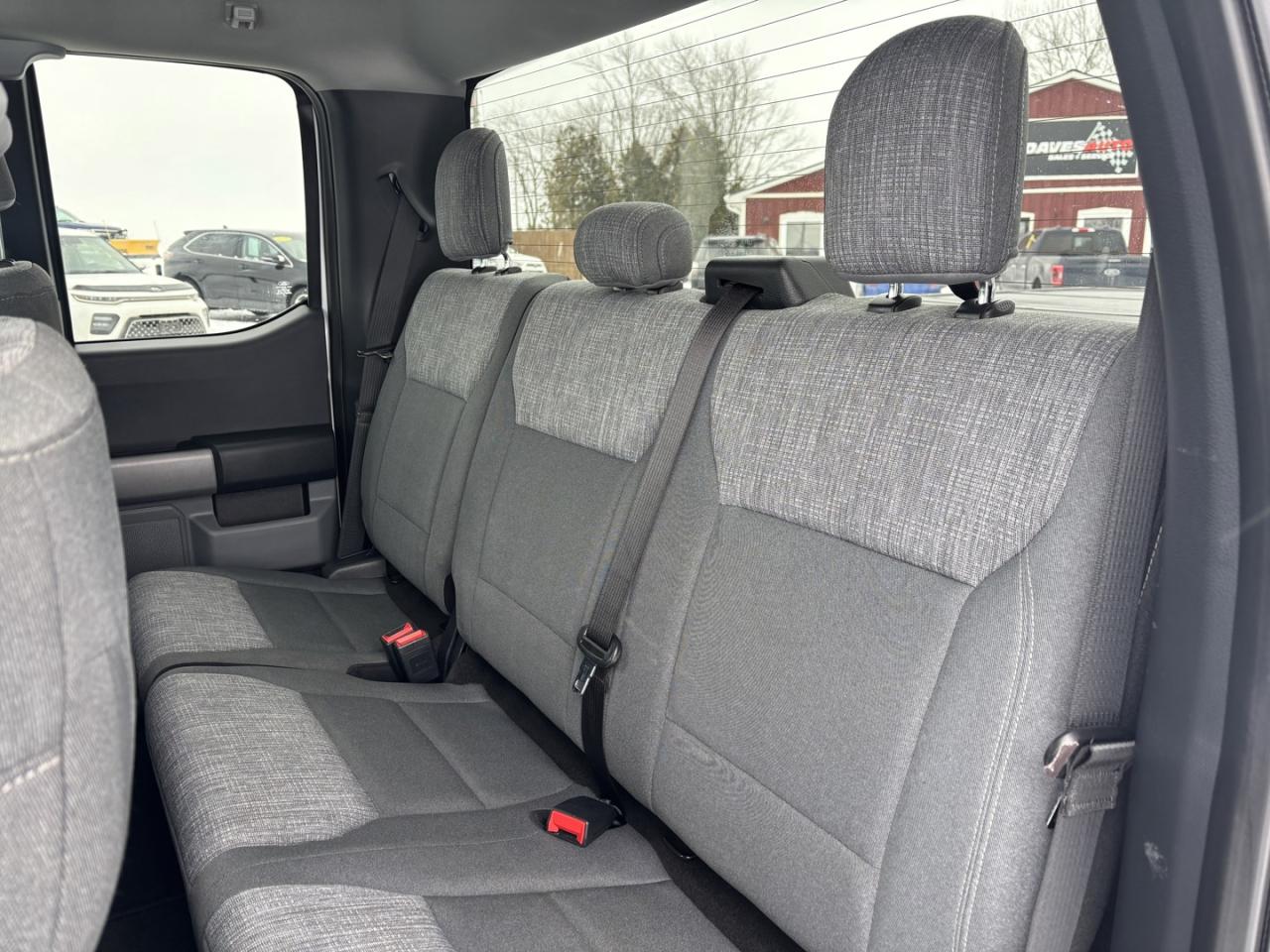 2021 Ford F-150 XLT *3.3 L NON-TURBO*4x4*NO ACCIDENTS* Photo