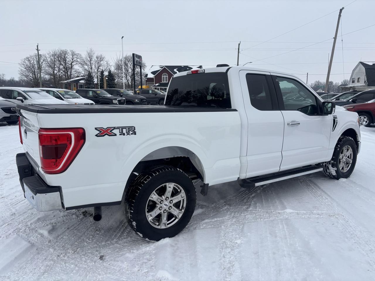 2021 Ford F-150 XLT *3.3 L NON-TURBO*4x4*NO ACCIDENTS* Photo4