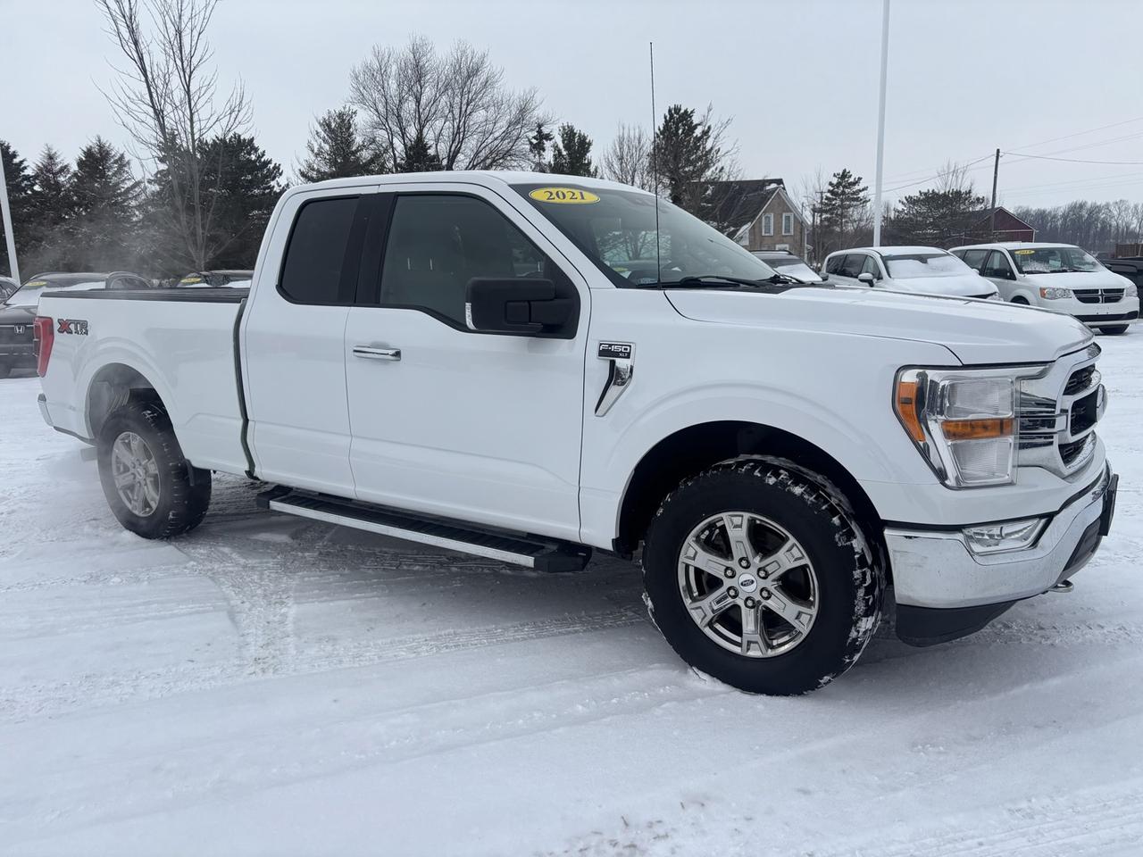 2021 Ford F-150 XLT *3.3 L NON-TURBO*4x4*NO ACCIDENTS* Photo