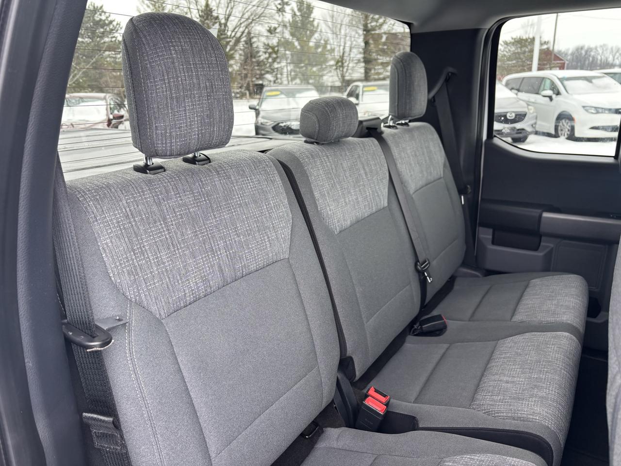 2021 Ford F-150 XLT *3.3 L NON-TURBO*4x4*NO ACCIDENTS* Photo