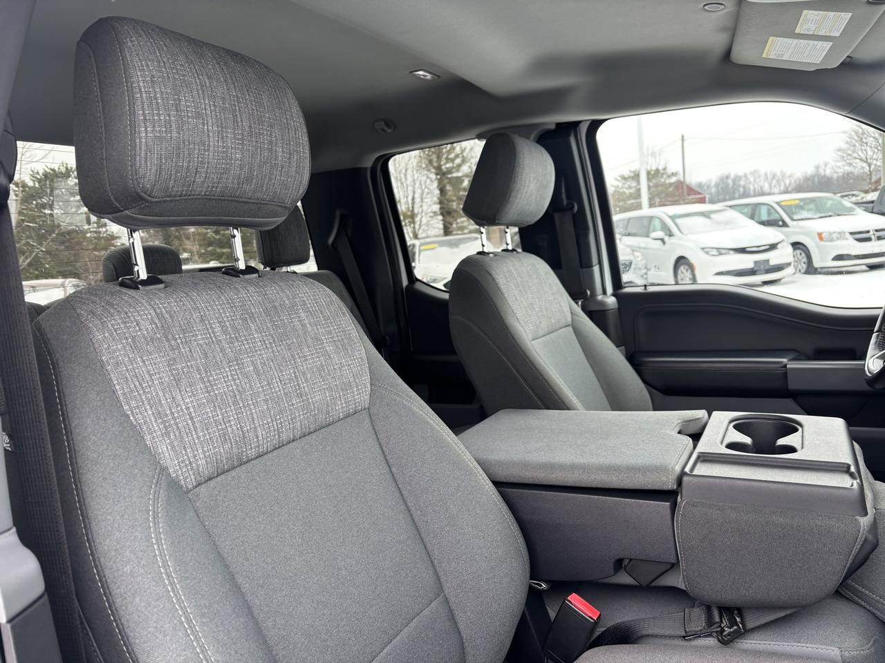 2021 Ford F-150 XLT *3.3 L NON-TURBO*4x4*NO ACCIDENTS* Photo