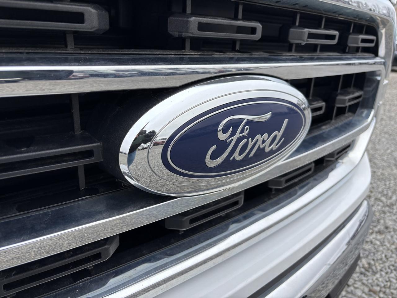 2021 Ford F-150 XLT *3.3 L NON-TURBO*4x4*NO ACCIDENTS* Photo