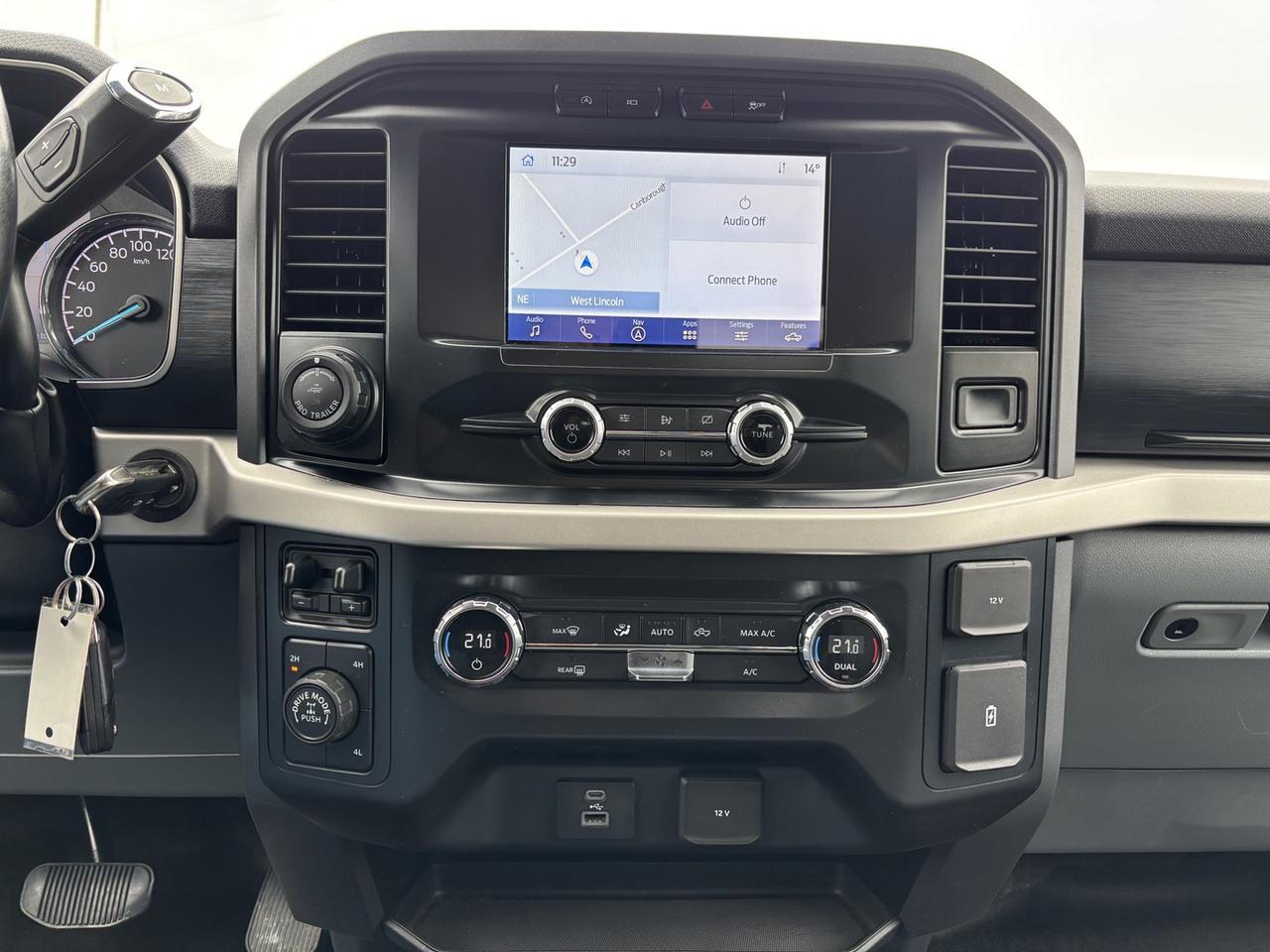 2021 Ford F-150 XLT *3.3 L NON-TURBO*4x4*NO ACCIDENTS* Photo