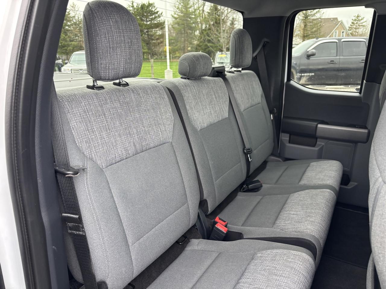 2021 Ford F-150 XLT *3.3 L NON-TURBO*4x4*NO ACCIDENTS* Photo