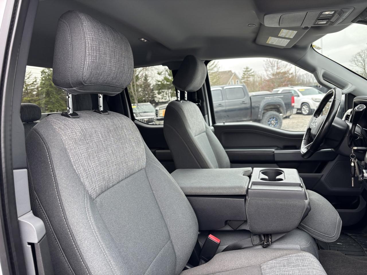 2021 Ford F-150 XLT *3.3 L NON-TURBO*4x4*NO ACCIDENTS* Photo
