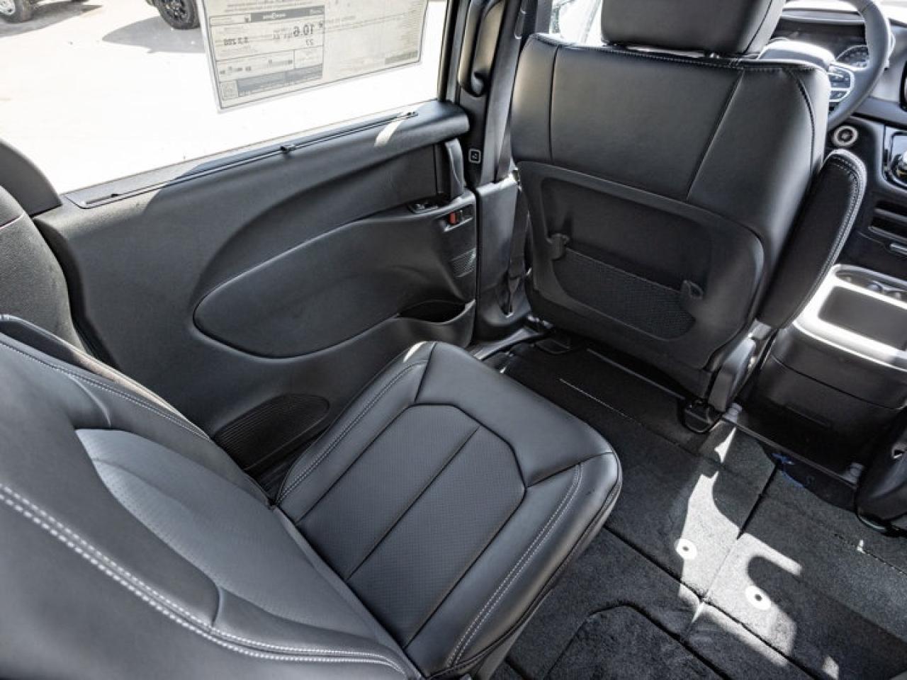 2026 Dodge Grand Caravan SXT Photo