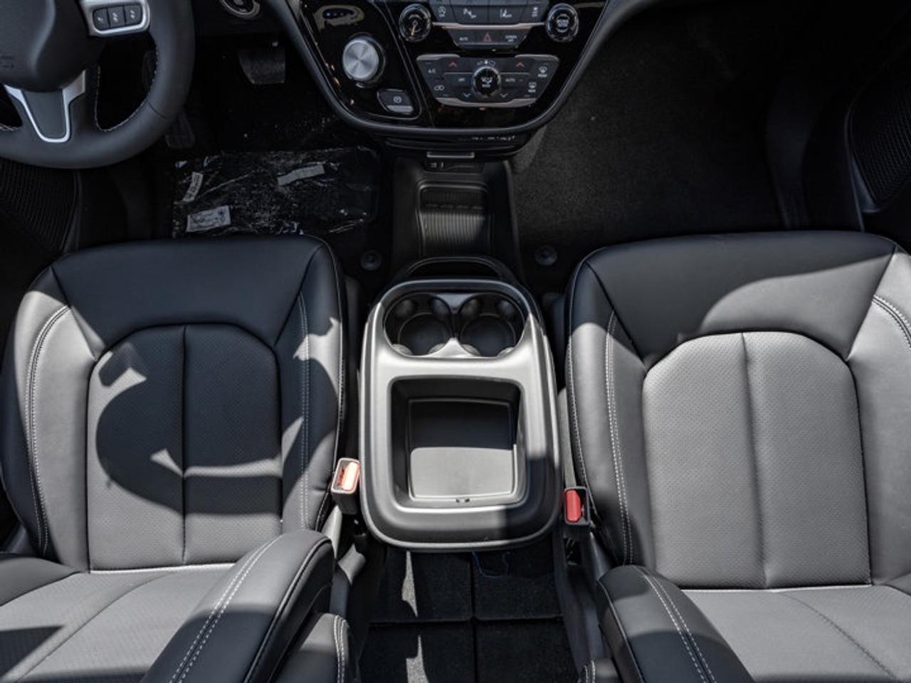 2026 Dodge Grand Caravan SXT Photo