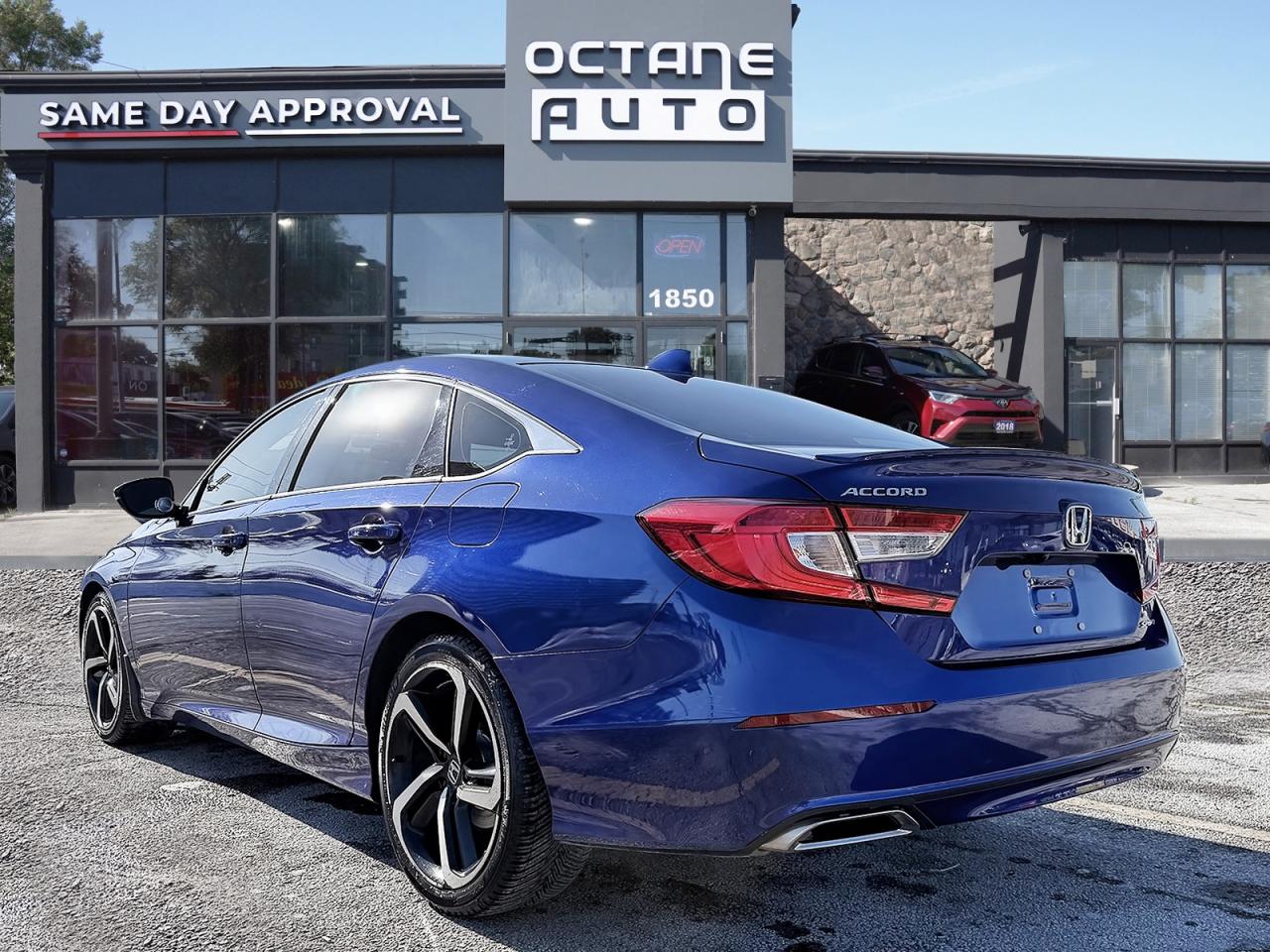 2018 Honda Accord Sport CVT Photo3